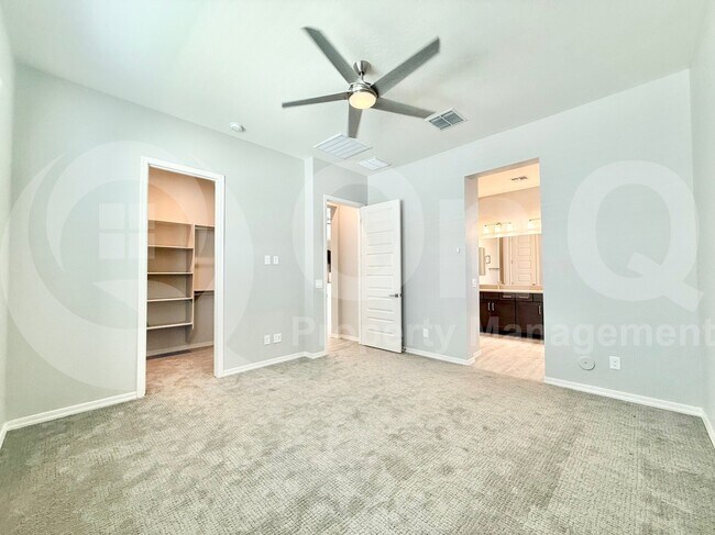 Building Photo - 4156 E Bernice St
