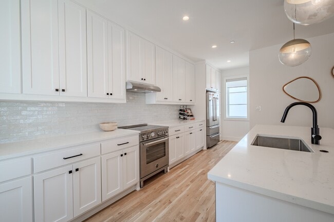 Building Photo - 7207 Gaston Ave