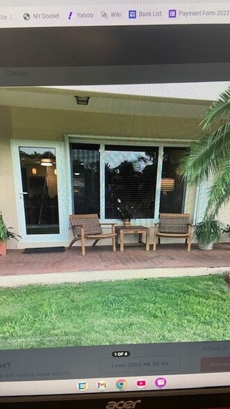 Building Photo - 2850 NE 30th St