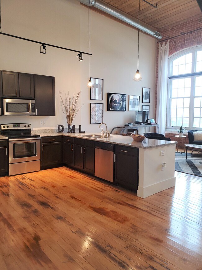 Building Photo - DRAYTON MILLS LOFT APARTMENTS