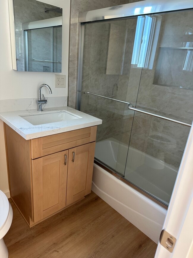 Building Photo - 135 N Florence St