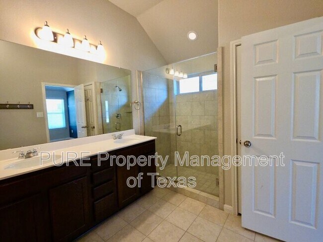 Building Photo - 13208 Mariscan St