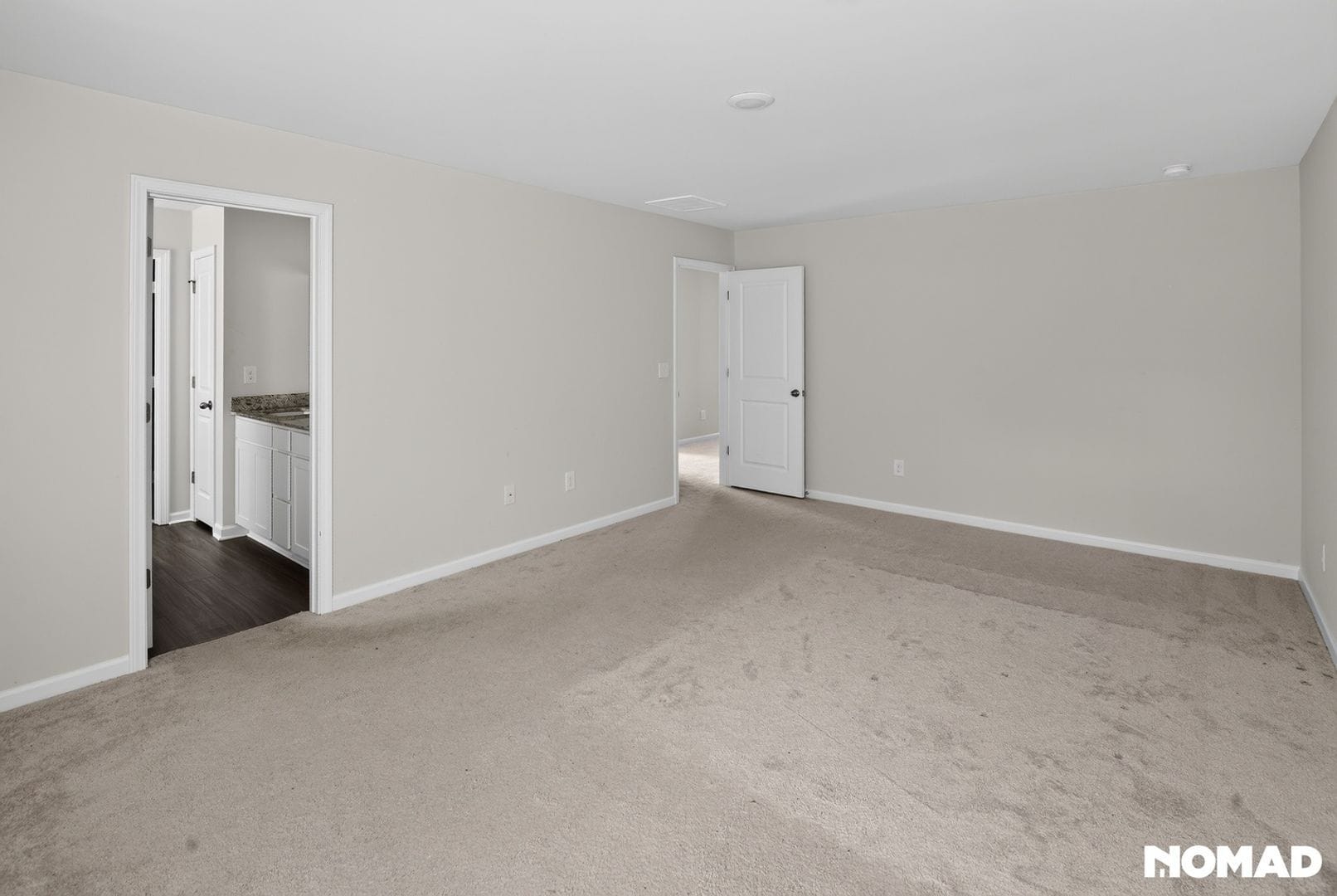 Building Photo - 6 Parkwood Ct