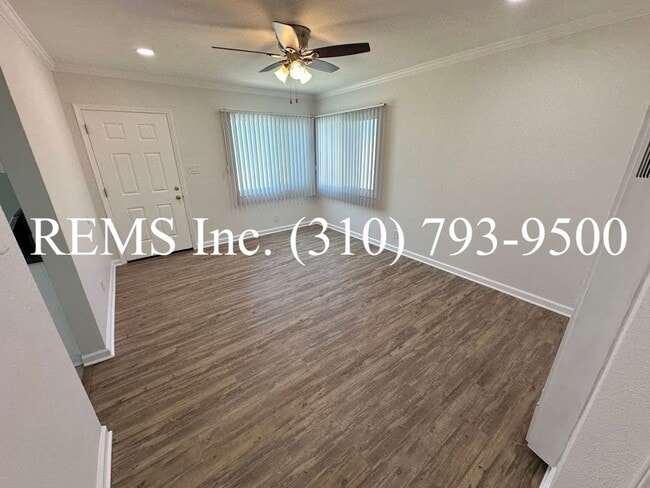 Building Photo - 4750-4752 W 164th Street