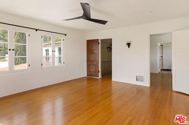 Building Photo - 6856 Los Altos Pl