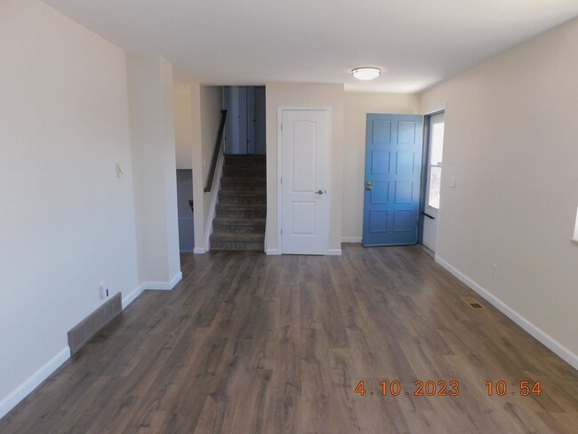 Building Photo - Welcome Home! Beautiful house in Littleton!