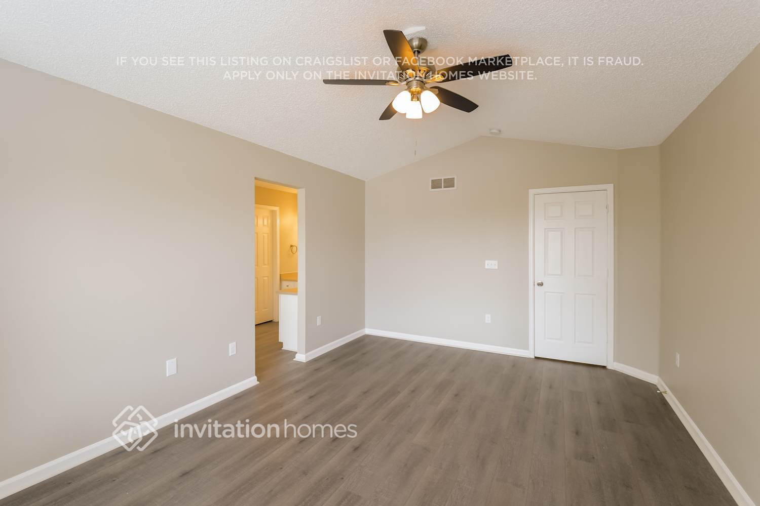 Building Photo - 5205 E 130th Way