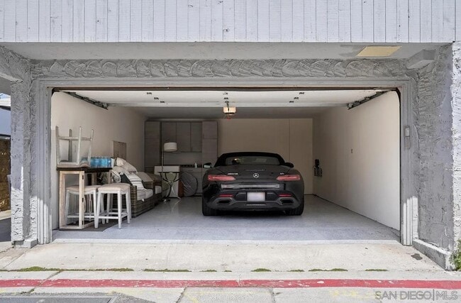 Building Photo - 2820 Bayside Walk