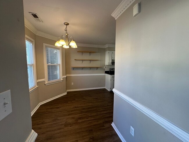 Building Photo - 2-bedroom, 2.5-bath Georgetown Colony Townhouse