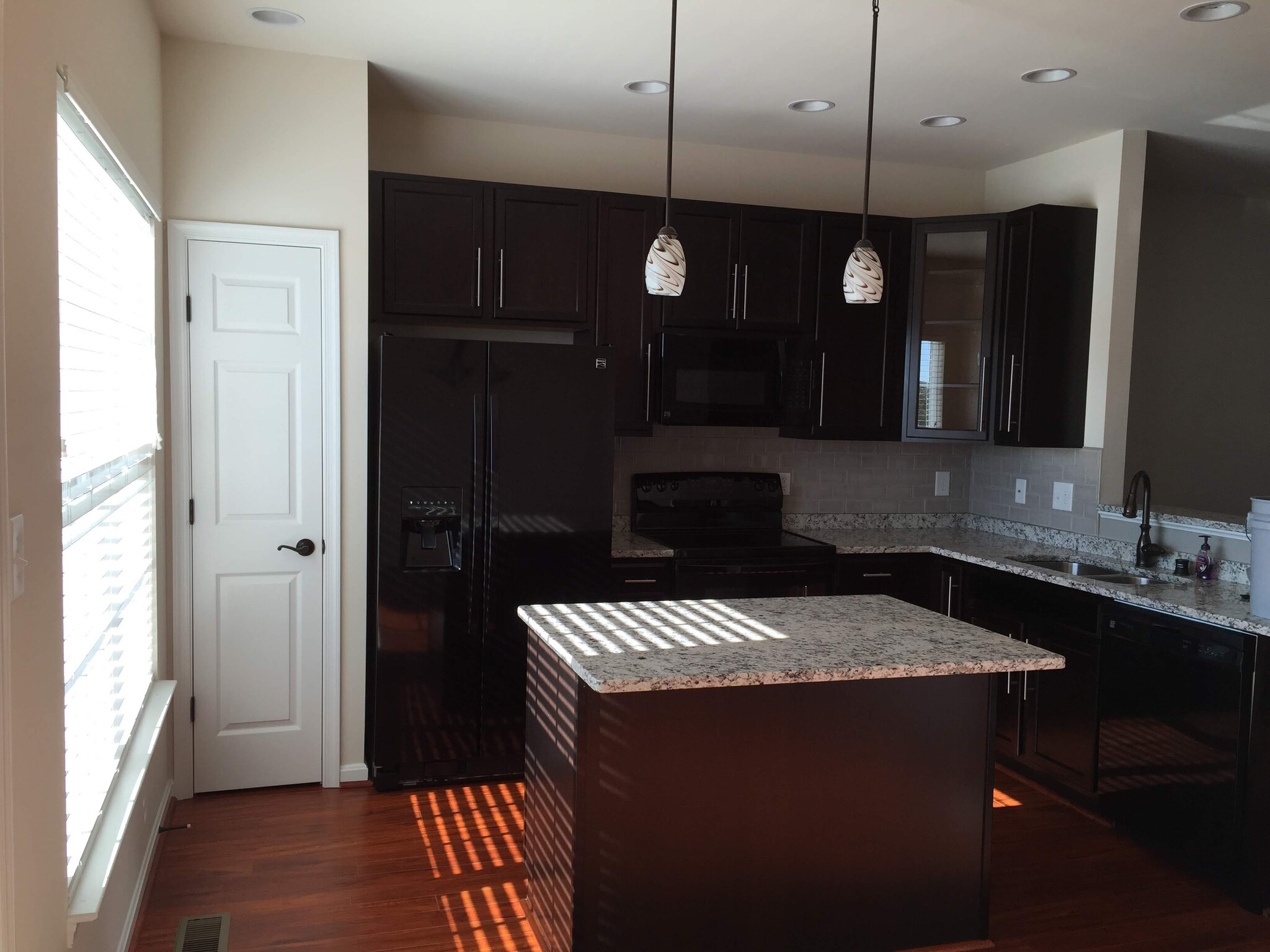 Building Photo - 10206 Osage Dr