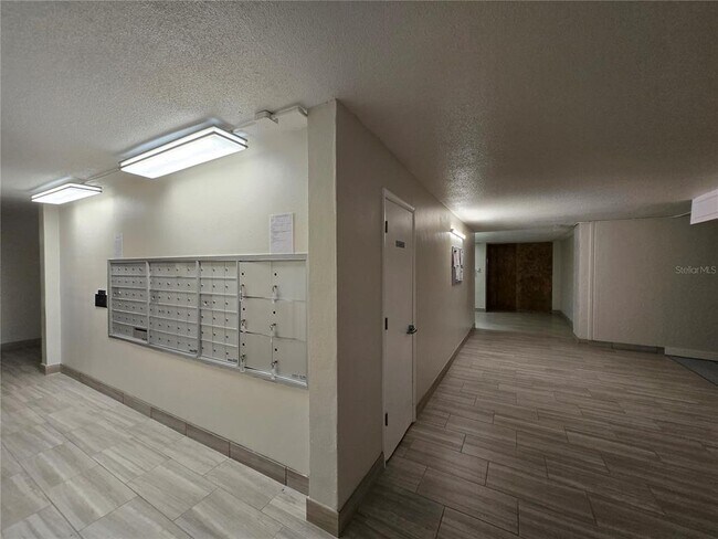 Building Photo - 500 Treasure Island Causeway