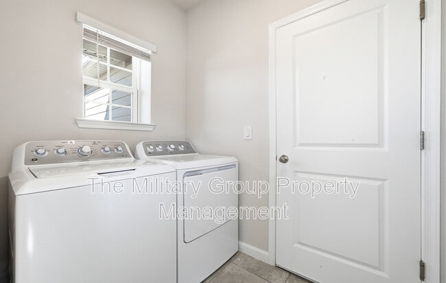 Building Photo - 11351 Streamsong Dr