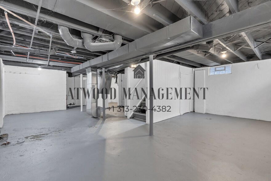 Building Photo - Fully Renovated 3-Bedroom Home – Move-In Ready for You!