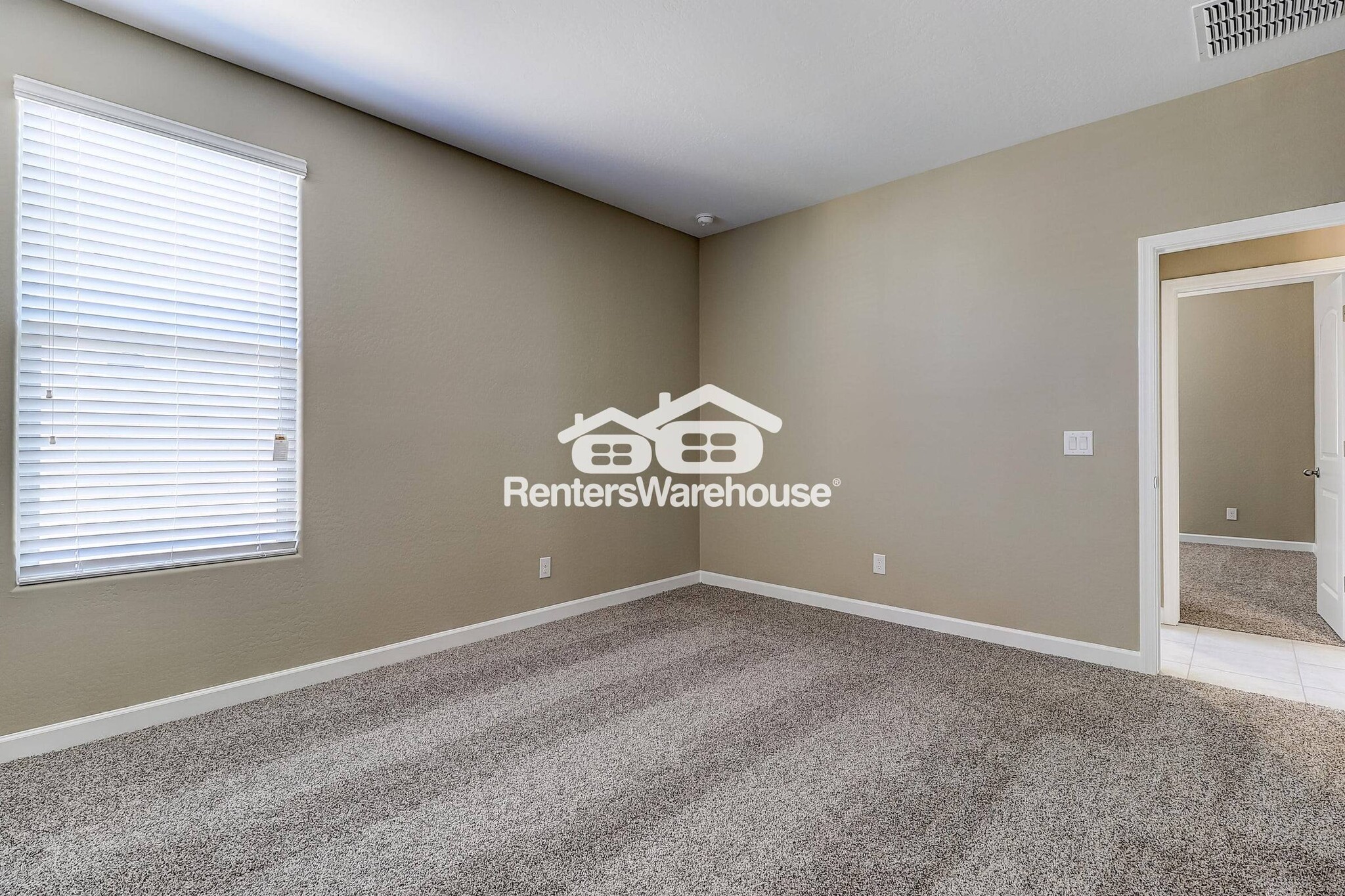 Building Photo - 41023 W Crane Dr