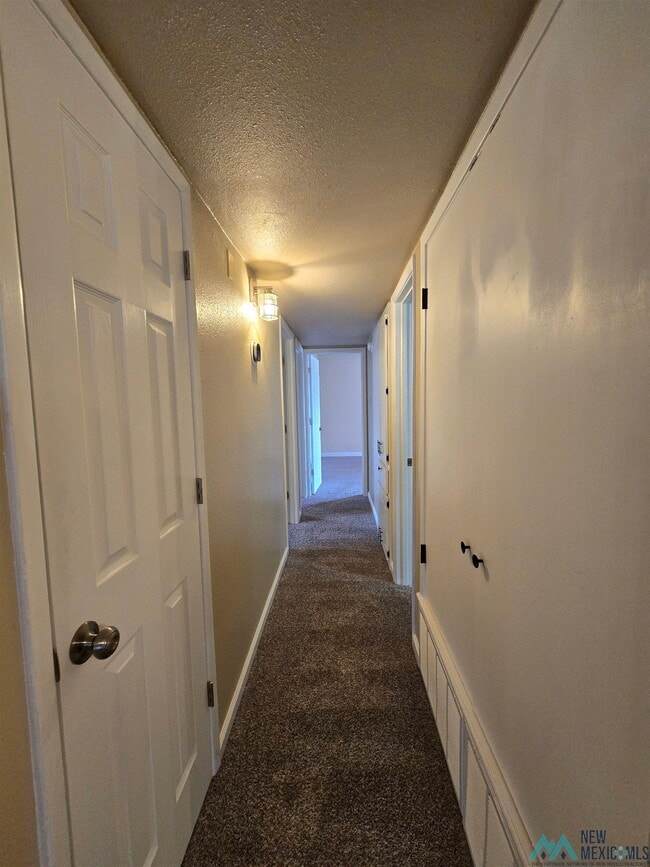 Building Photo - 1621 N Lea St