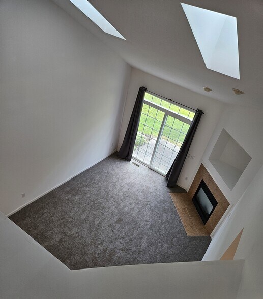 Building Photo - 1608 Mallard Pond Dr