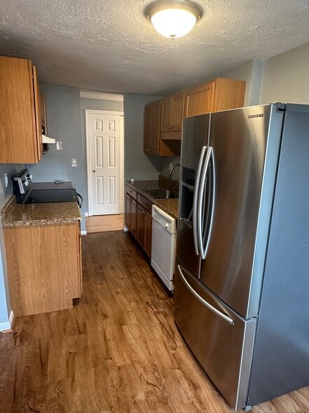 Building Photo - 31 Jones Ter