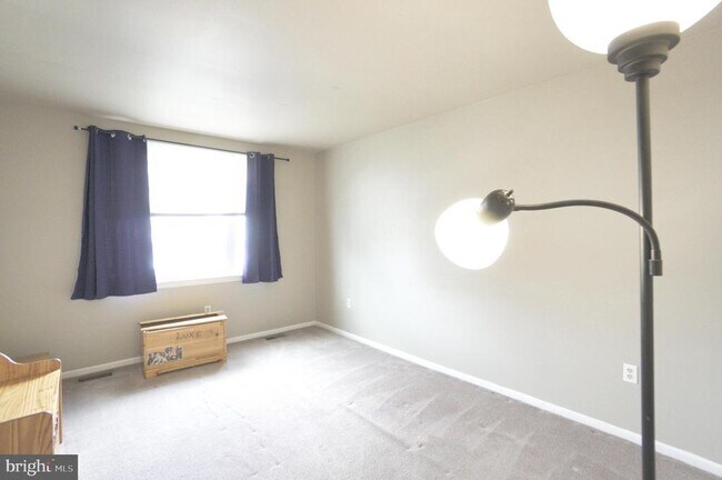 Building Photo - 2041 Greenes Way Cir