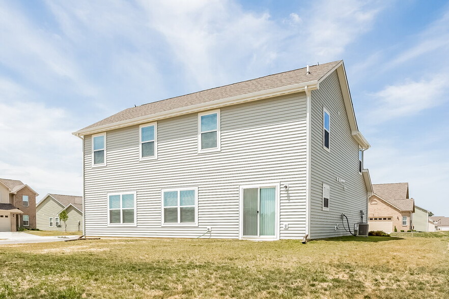 Building Photo - 18249 Rickety Dr