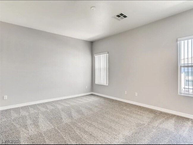Building Photo - 227 Charming Ct