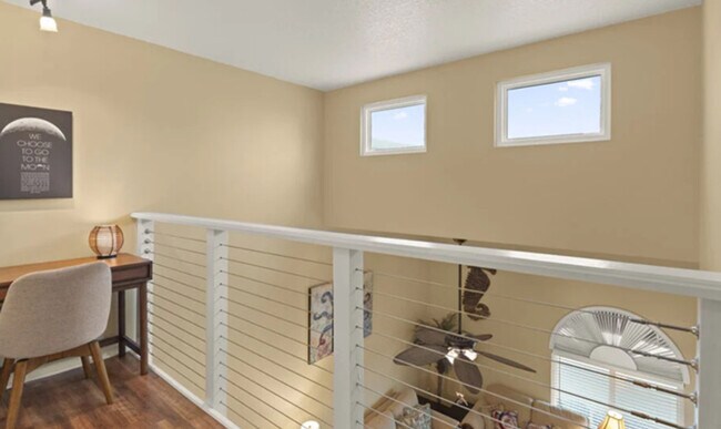 Building Photo - 8600 Ridgewood Ave