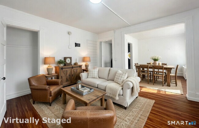 Building Photo - 394 High St