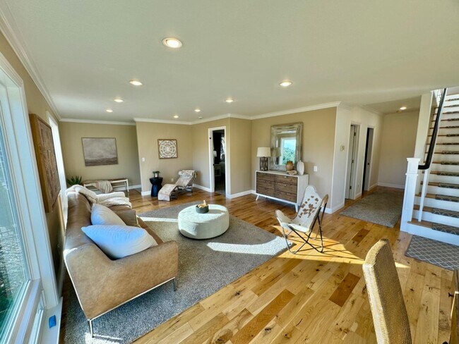 Building Photo - 25400 Radonich Rd