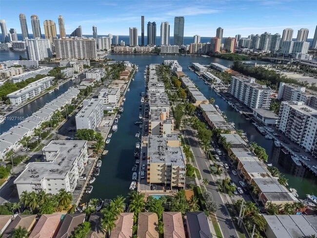 Building Photo - 3545 NE 167th St