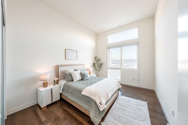 Building Photo - 1234 Wilshire Blvd