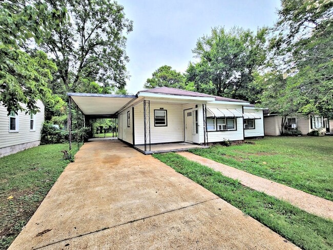Building Photo - Decatur 3BR House SE