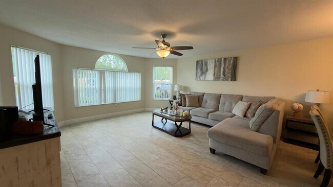 Building Photo - 5014 Laguna Bay Cir