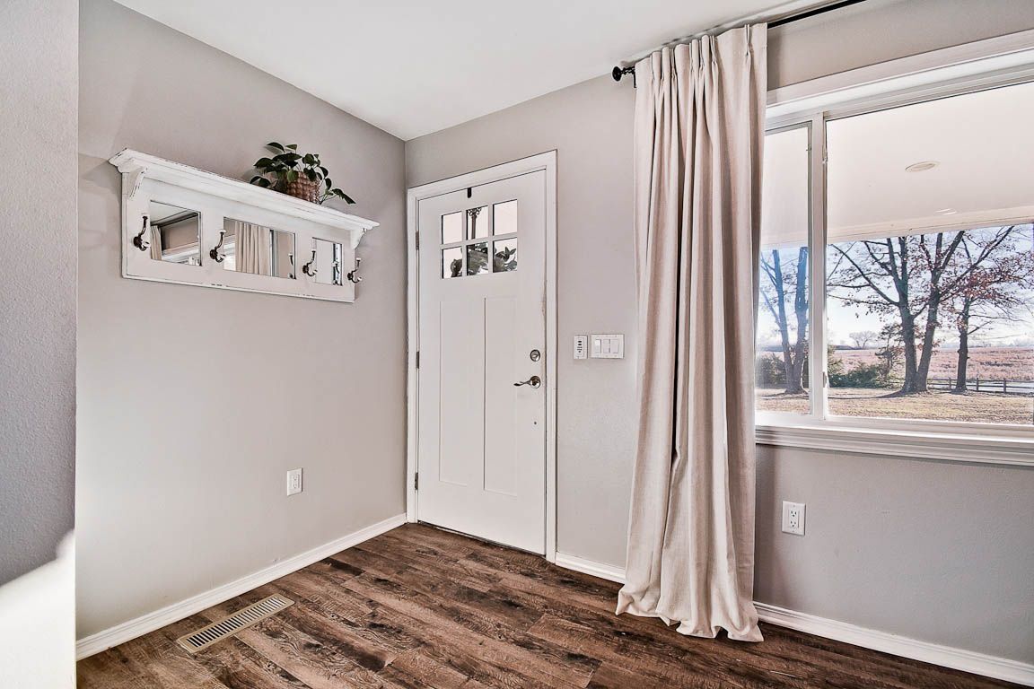 Building Photo - 9940 Kitty Rd