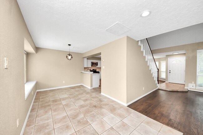 Building Photo - 3834 Carya Cir