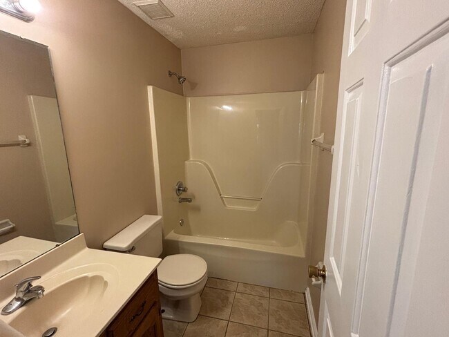 Building Photo - 2552 Arborgreen Cove