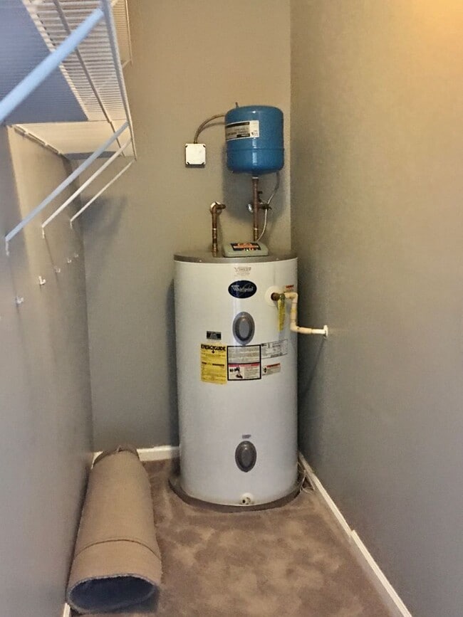 Building Photo - Coming Soon! 4 Bedroom 2 Bathroom Home