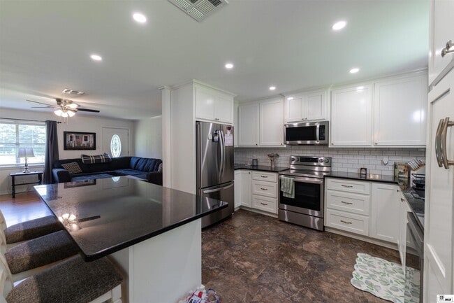 Building Photo - 4035 Tisdale Rd