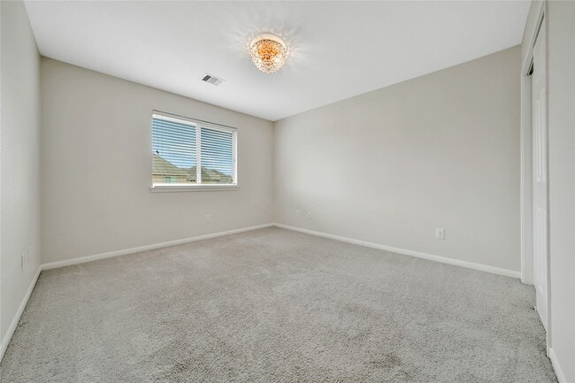 Building Photo - 3319 Fairmont Hills Ln