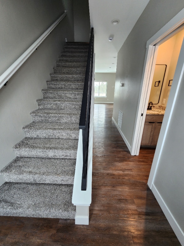 Building Photo - 160 Dayspring Loop