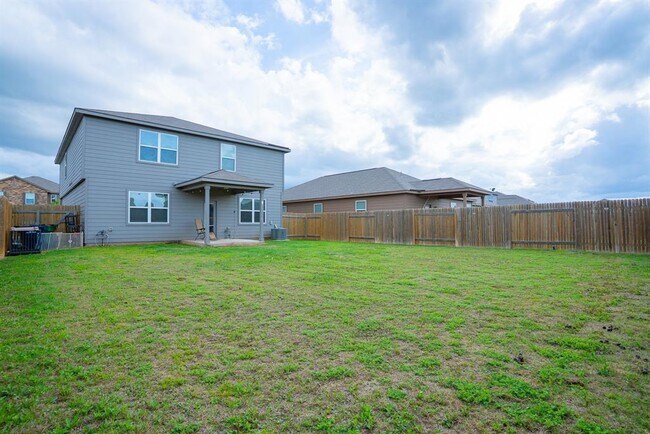 Building Photo - 212 Star Spangled Dr