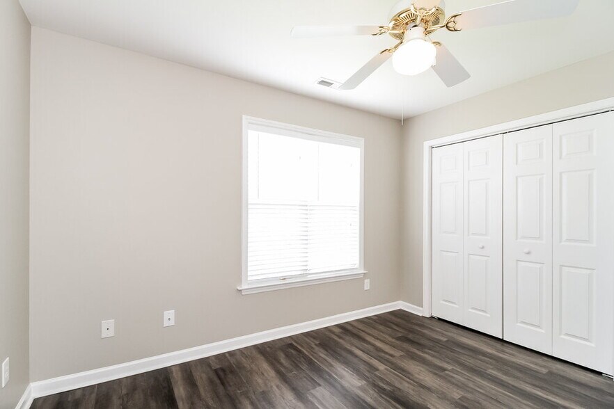Building Photo - 3300 Trenchard Ln