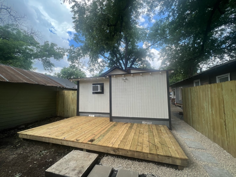 Building Photo - 622 Potomac St