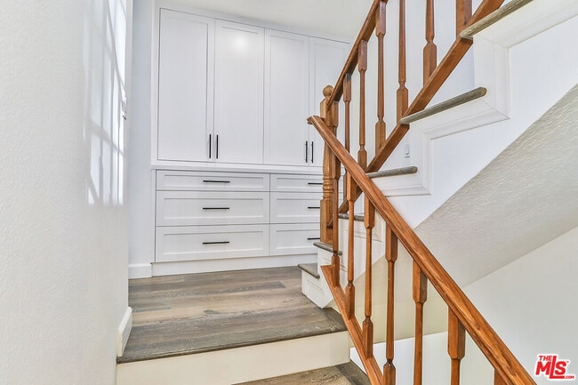 Building Photo - 4204 Flintlock Ln