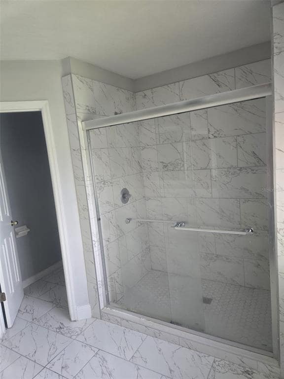 Building Photo - 2500 Jasmine Trace Dr