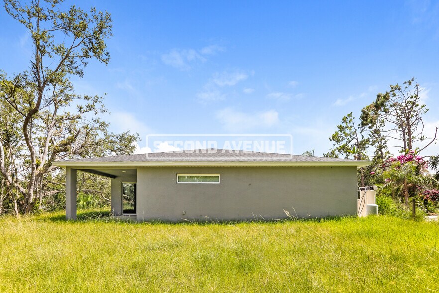 Building Photo - 16118 Camas Ave