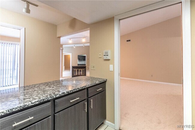 Building Photo - 1105 Youngs Rd