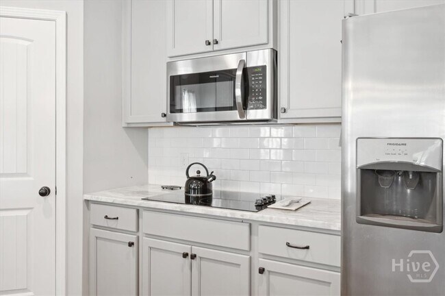 Building Photo - 3 Swallow Tail Cir