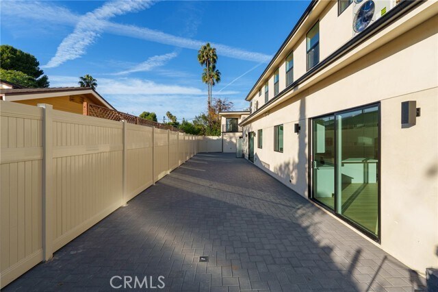 Building Photo - 14123 Emelita St