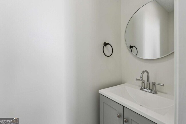 Building Photo - 300 Carrington Way