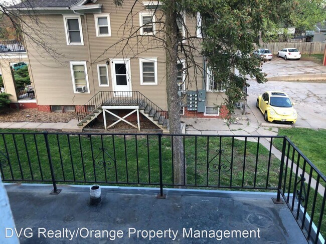 Building Photo - 417 N 49th St