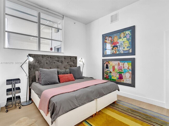 Building Photo - 7934 West Dr